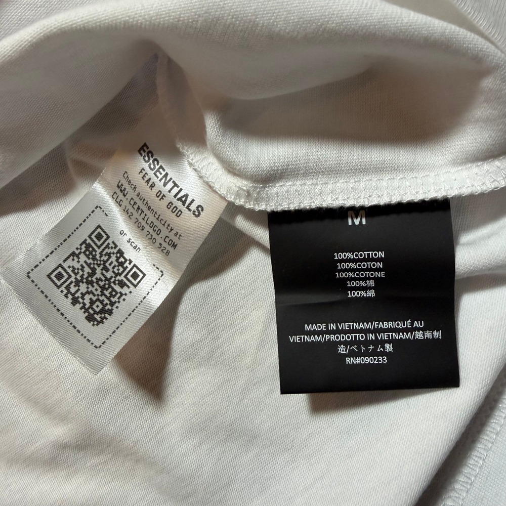 Fear of God Essentials White Logo T-Shirt Streetwear Basic Mens Size Medium - Picture 7 of 7